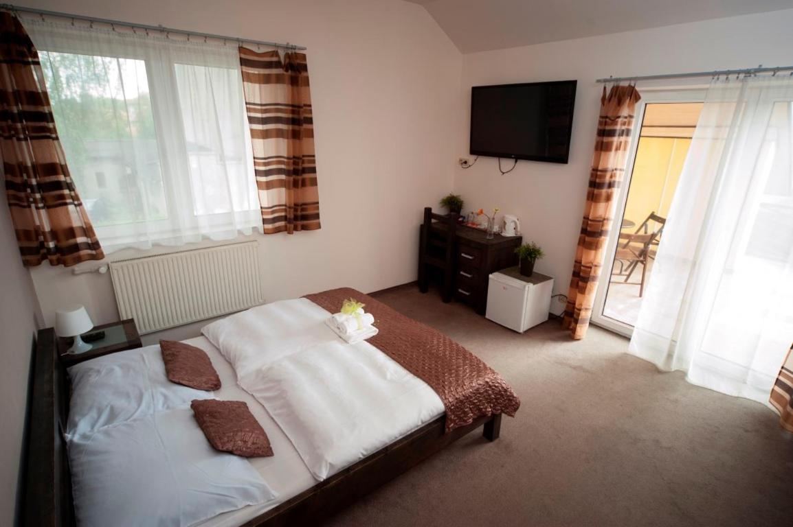 Bedrooms 3 Maja 15A Łódź Exteriör bild